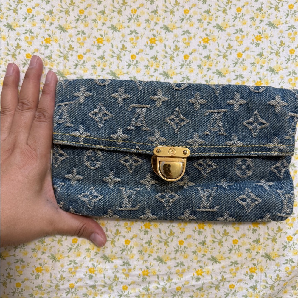 Louis Vuitton Monogram Denim Clutch – Rare Limited Edition Fold-Over Bag